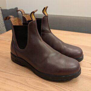 Blundstone | #2057 | All-Terrain Chelsea Boots | Vibram | 10.5 US |  Cocoa Brown